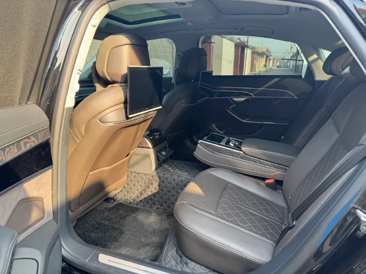 2023 Audi A8 3.0T 286HP V6 8AT,autocango,china used car exporter,china ev exporter,chinese used car exporter,chinese used ev exporter