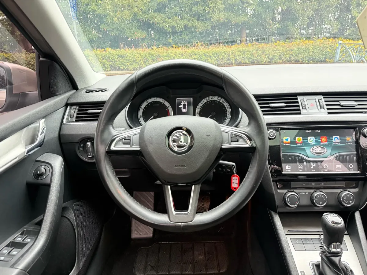 2018 Skoda Octavia 1.2T 116HP L4 7DCT,autocango,china used car exporter,china ev exporter,chinese used car exporter,chinese used ev exporter