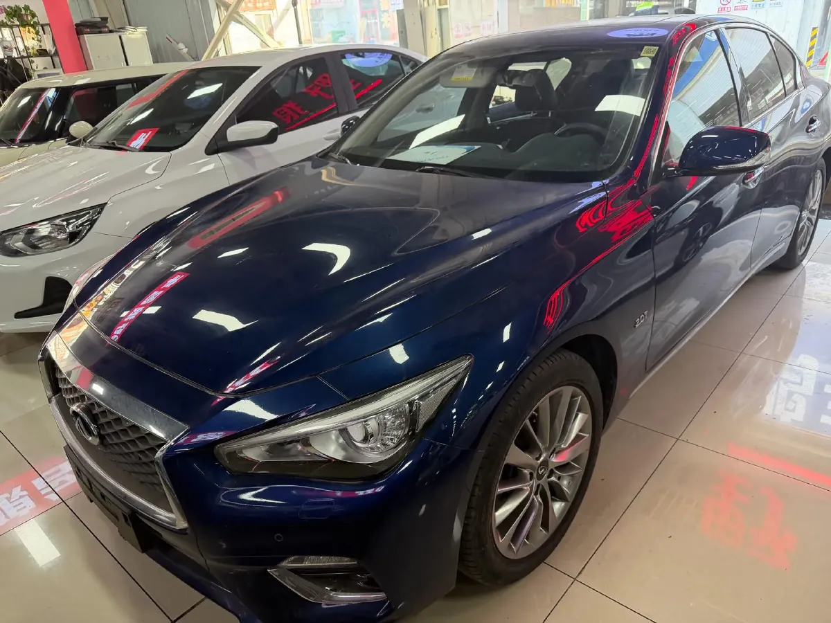 2018 Jeep Grand Commander 2.0T 265HP L4 9AT,autocango,china used car exporter,china ev exporter,chinese used car exporter,chinese used ev exporter