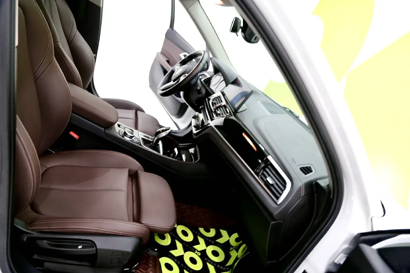 2021 BMW 1 Series 1.5T 140HP L3 7DCT,autocango,china used car exporter,china ev exporter,chinese used car exporter,chinese used ev exporter