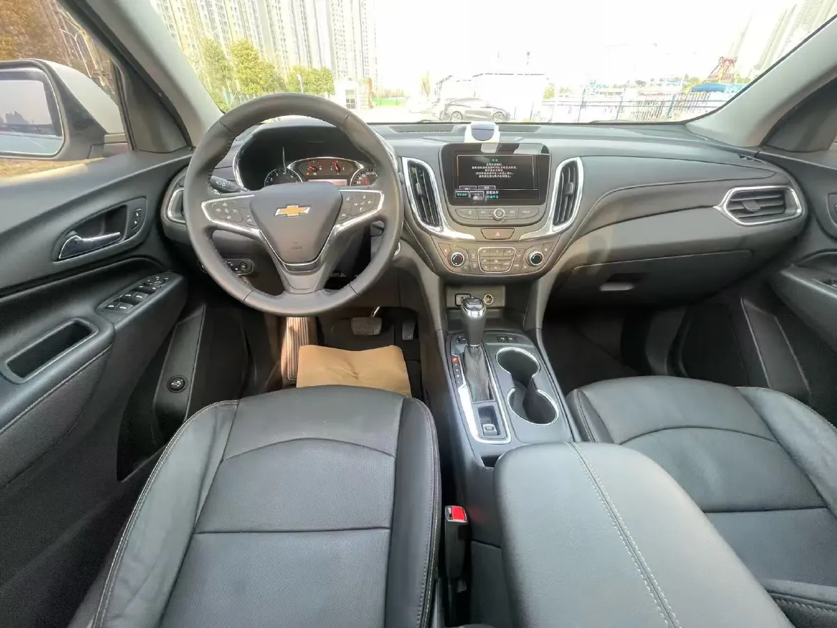 2018 Chevrolet Equinox 2.0T 260HP L4 9AT,autocango,china used car exporter,china ev exporter,chinese used car exporter,chinese used ev exporter