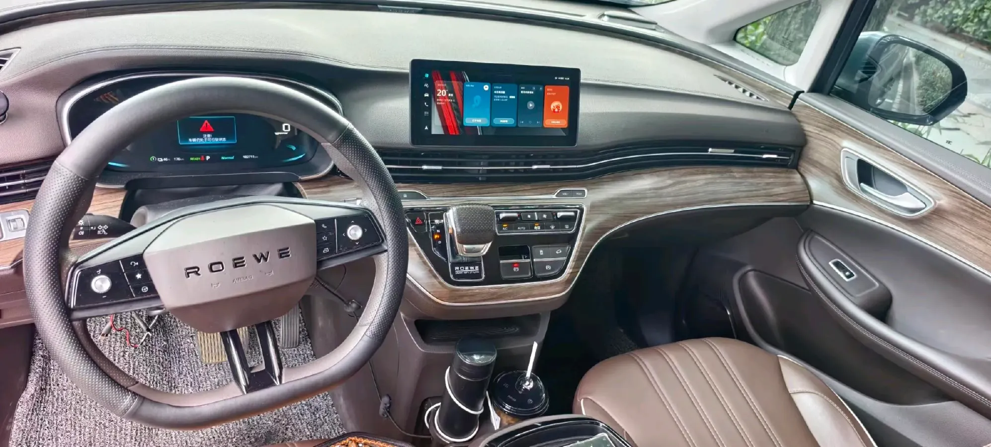 2022 Roewe iMAX8 BEV 90KWH,autocango,china used car exporter,china ev exporter,chinese used car exporter,chinese used ev exporter