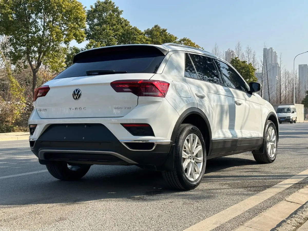 2021 Volkswagen T-Roc 1.4T 150HP L4 7DCT,autocango,china used car exporter,china ev exporter,chinese used car exporter,chinese used ev exporter