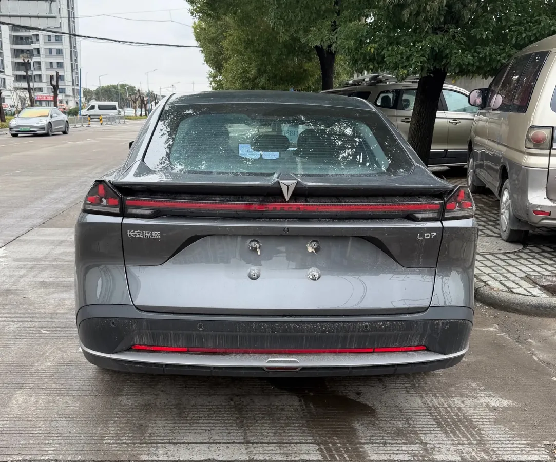 2024 Deepal L07 1.5L 98HP L4 REEV 28.39KWH,autocango,china used car exporter,china ev exporter,chinese used car exporter,chinese used ev exporter