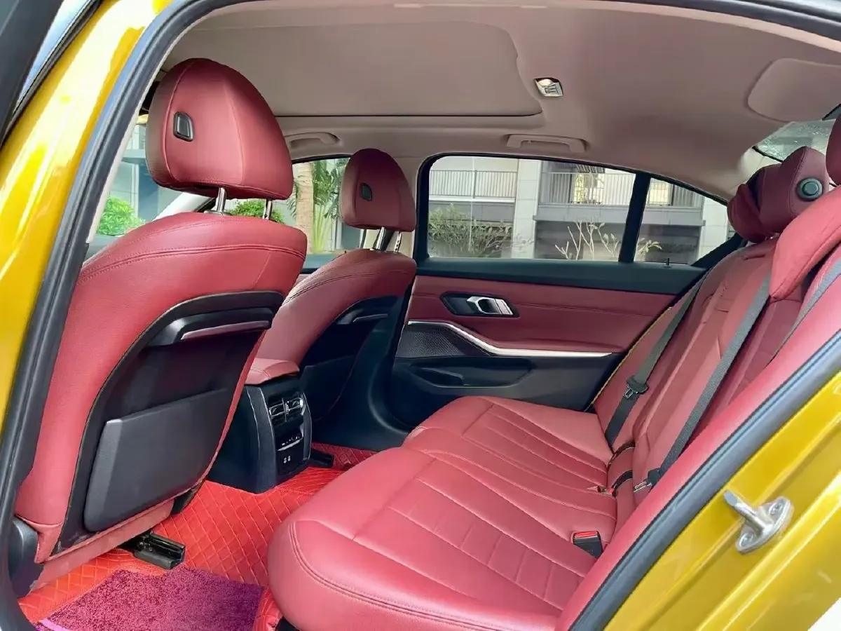 2021 BMW 3 Series 2.0T 156HP L4 8AT,autocango,china used car exporter,china ev exporter,chinese used car exporter,chinese used ev exporter