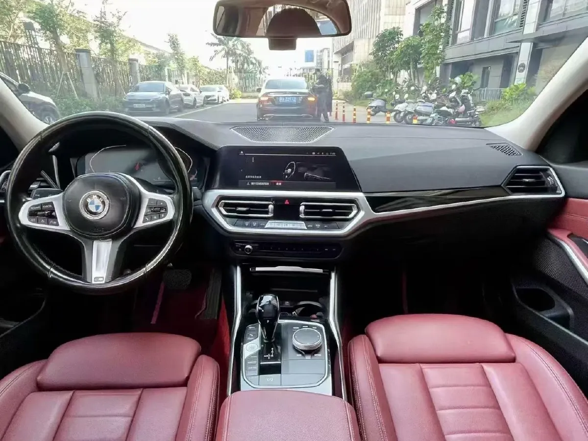 2021 BMW 3 Series 2.0T 156HP L4 8AT,autocango,china used car exporter,china ev exporter,chinese used car exporter,chinese used ev exporter