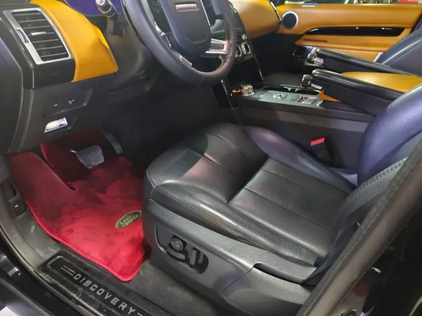 2020 Land Rover Discovery 3.0T 340HP V6 8AT,autocango,china used car exporter,china ev exporter,chinese used car exporter,chinese used ev exporter