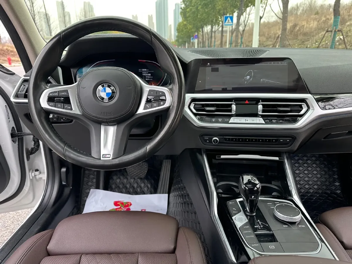 2022 BMW 3 Series 2.0T 156HP L4 8AT,autocango,china used car exporter,china ev exporter,chinese used car exporter,chinese used ev exporter