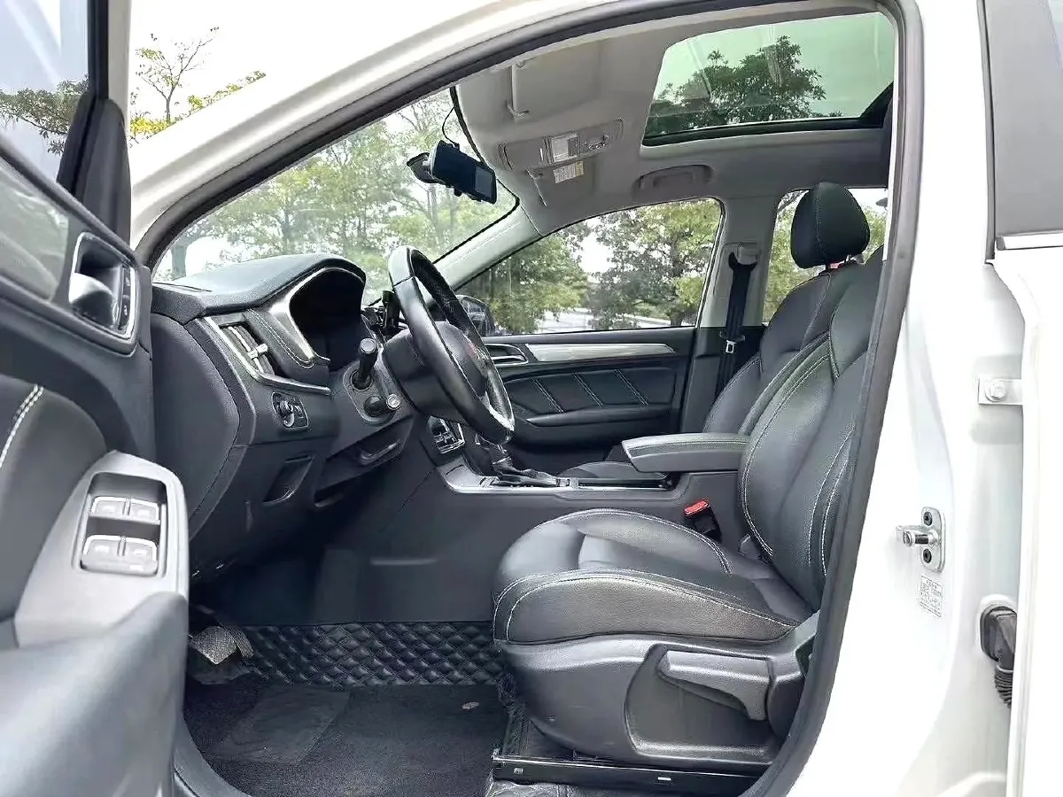 2020 Roewe RX5 1.5T 169HP L4 7DCT,autocango,china used car exporter,china ev exporter,chinese used car exporter,chinese used ev exporter