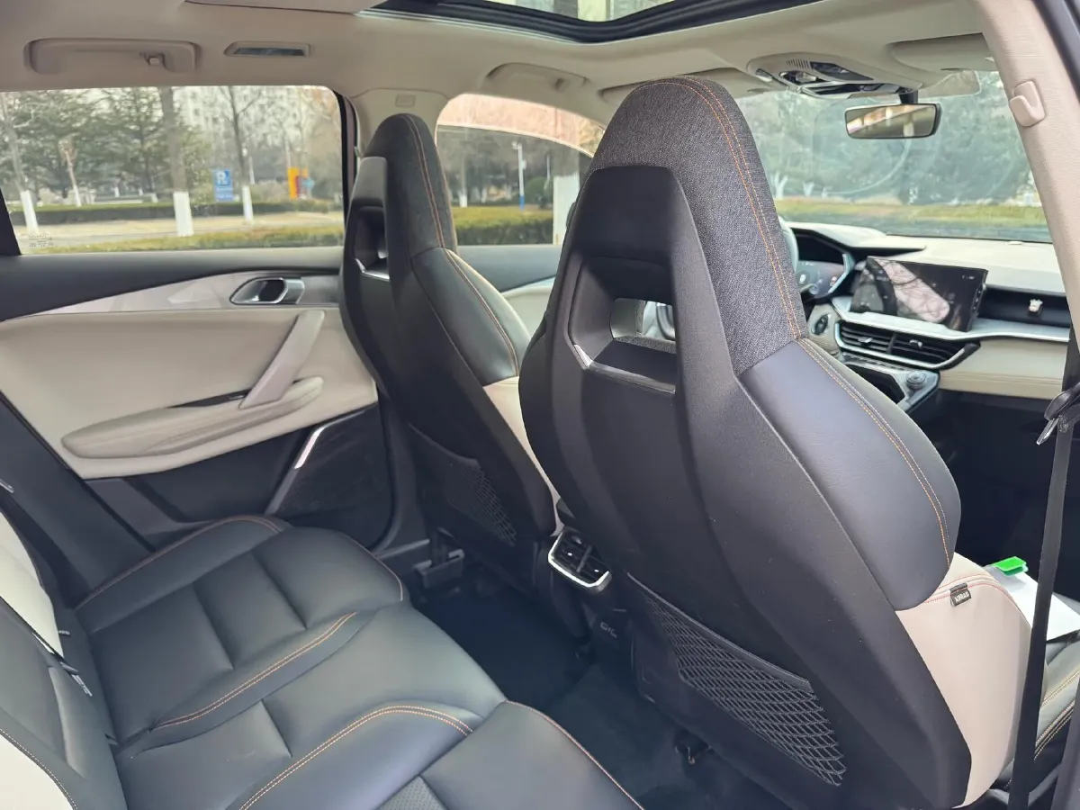 2020 LYNK&CO 06 1.5T 177HP L3 7DCT,autocango,china used car exporter,china ev exporter,chinese used car exporter,chinese used ev exporter