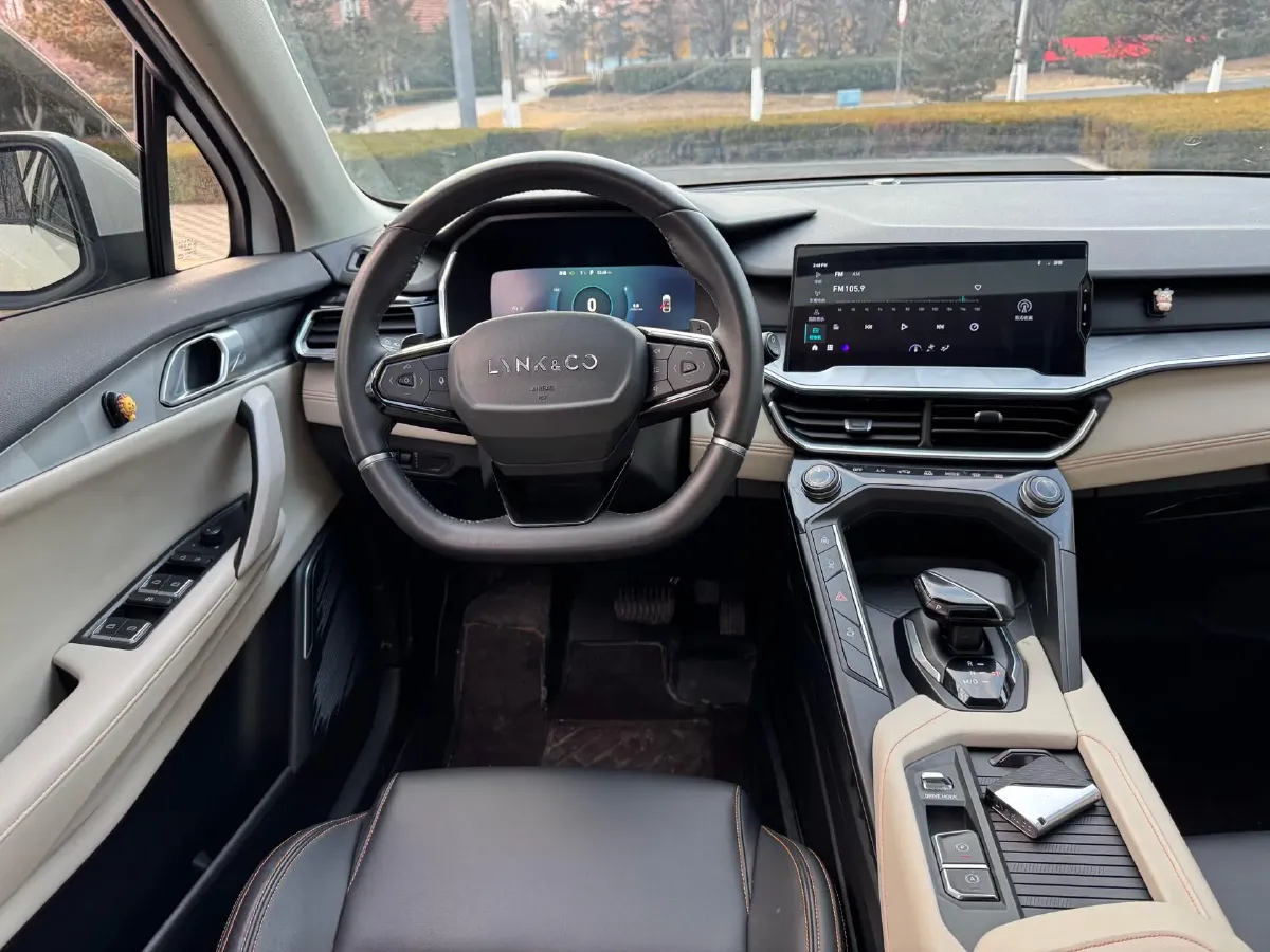 2020 LYNK&CO 06 1.5T 177HP L3 7DCT,autocango,china used car exporter,china ev exporter,chinese used car exporter,chinese used ev exporter