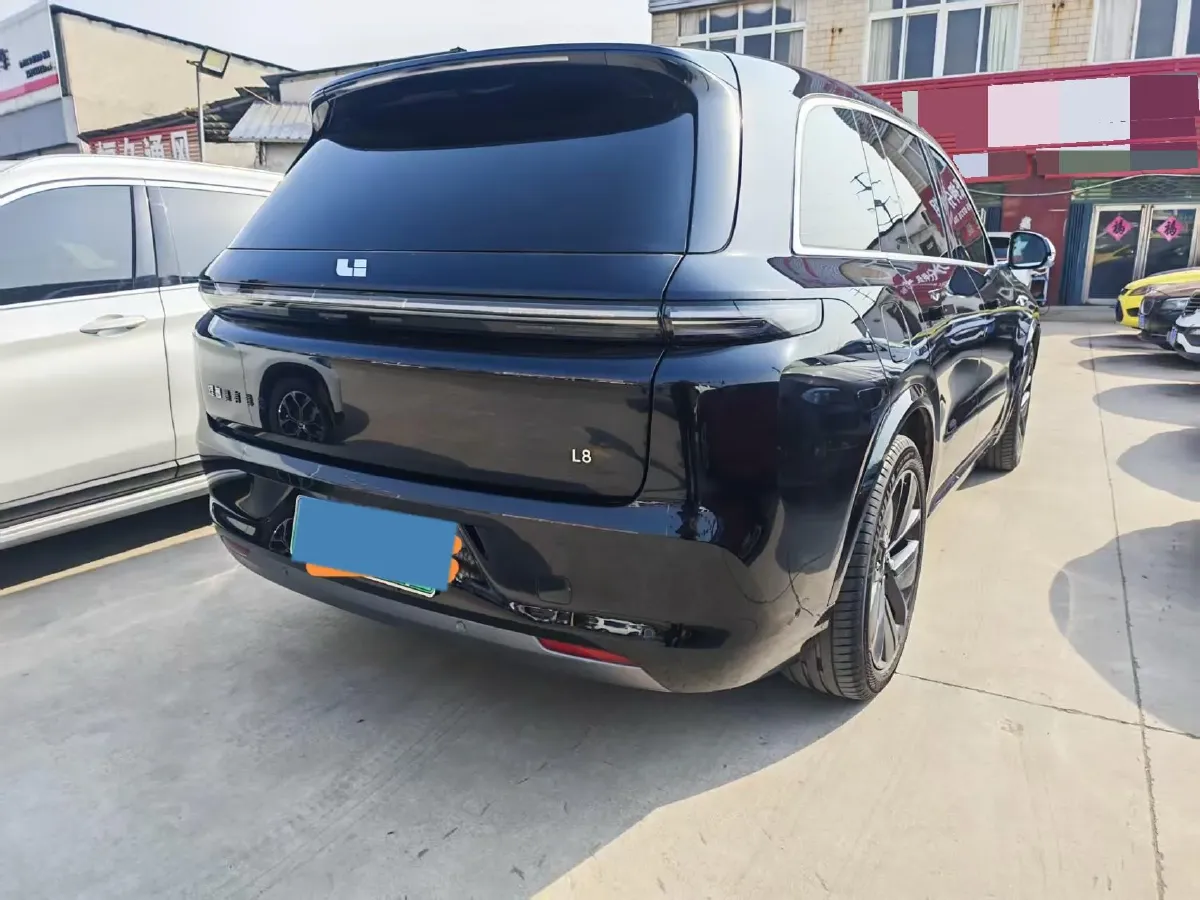 2024 Volvo S60 2.0T 197HP L4 7DCT,autocango,china used car exporter,china ev exporter,chinese used car exporter,chinese used ev exporter