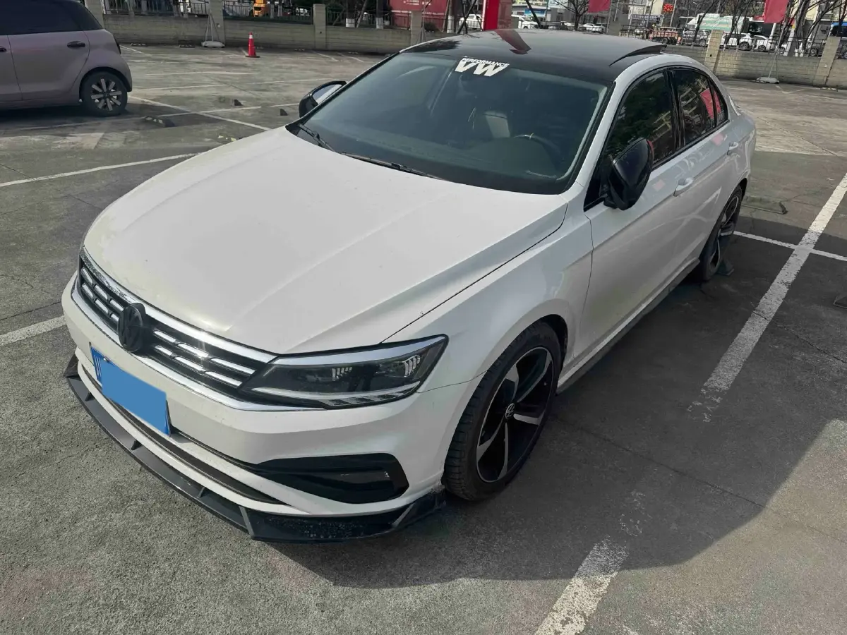 2019 Volkswagen Passat 1.4T 150HP L4 7DCT
