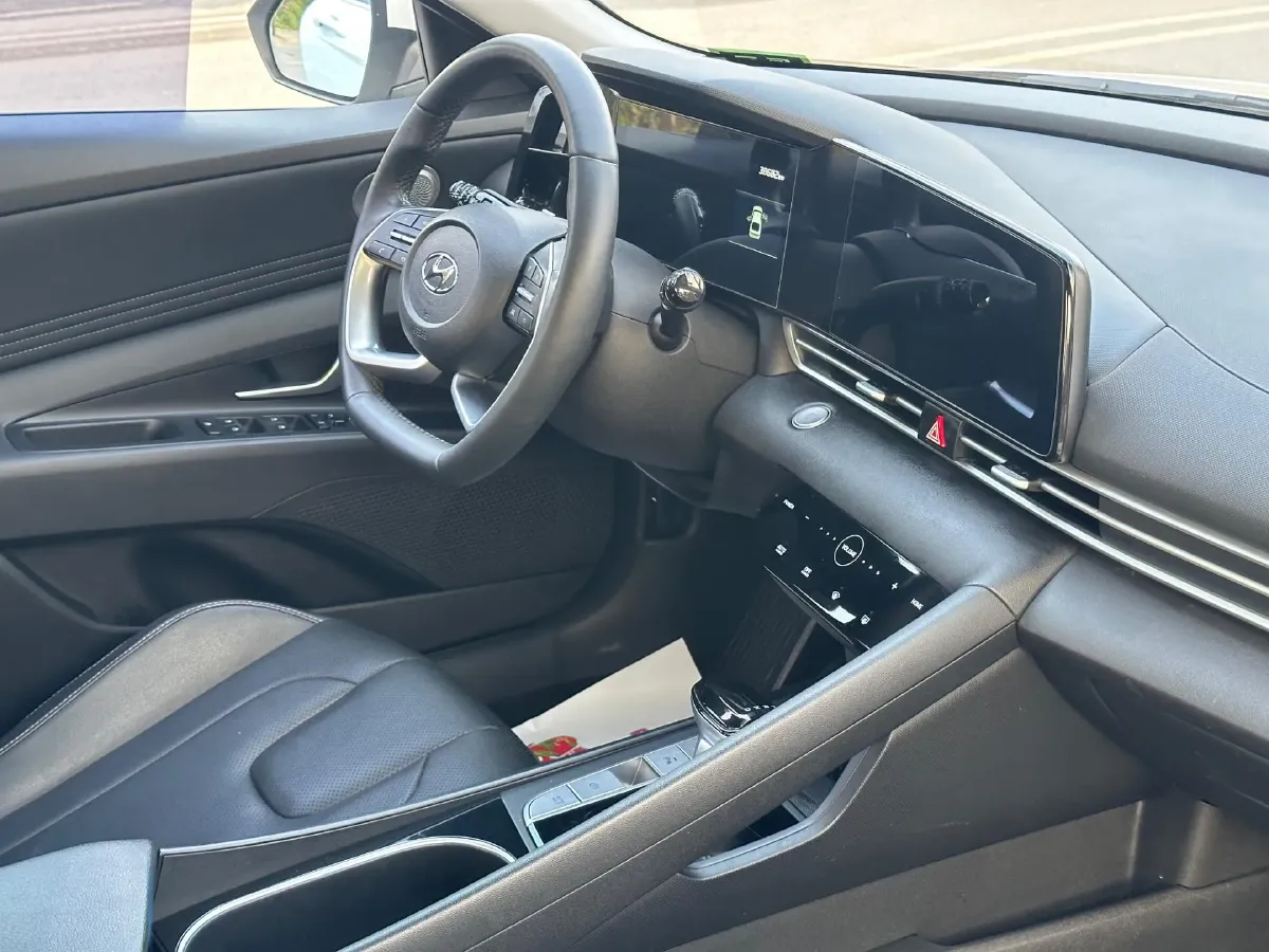 2022 Hyundai Elantra 1.5L 115HP L4 CVT,autocango,china used car exporter,china ev exporter,chinese used car exporter,chinese used ev exporter