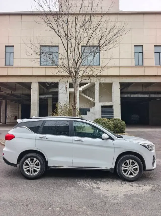 2019 Haval M6 1.5T 150HP L4 7DCT,autocango,china used car exporter,china ev exporter,chinese used car exporter,chinese used ev exporter