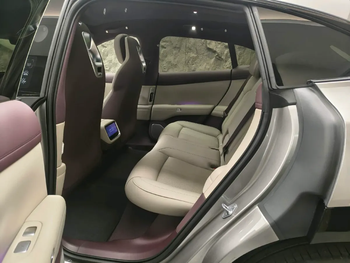 2025 MI YU7 BEV 96.3KWH,autocango,china used car exporter,china ev exporter,chinese used car exporter,chinese used ev exporter