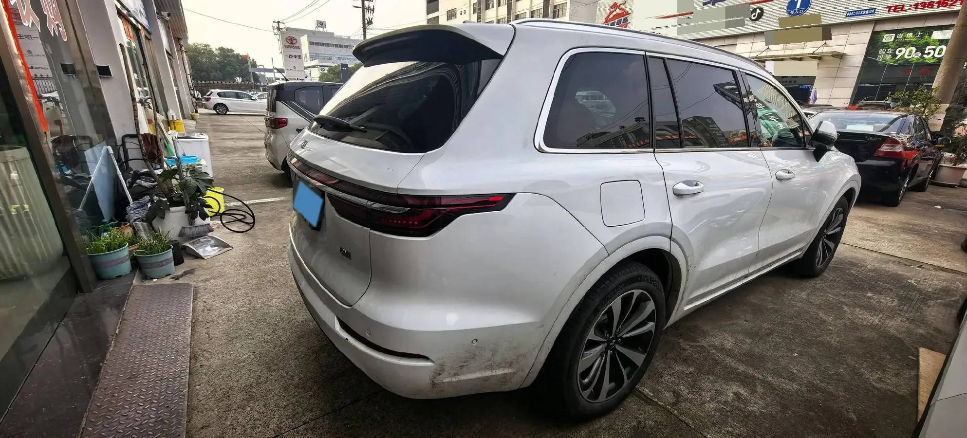 2021 Li ONE Range Extended 131HP REEV 40.5KWH,autocango,china used car exporter,china ev exporter,chinese used car exporter,chinese used ev exporter