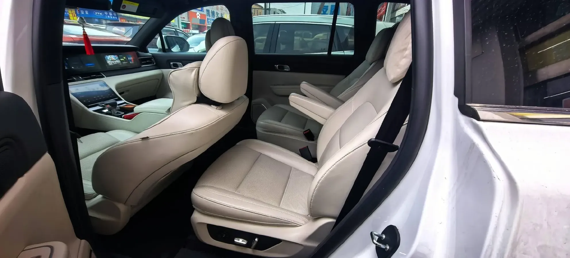 2021 Li ONE Range Extended 131HP REEV 40.5KWH,autocango,china used car exporter,china ev exporter,chinese used car exporter,chinese used ev exporter