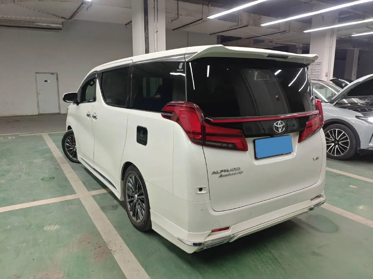 2018 Toyota Alphard 3.5L 301HP V6 8AT,autocango,china used car exporter,china ev exporter,chinese used car exporter,chinese used ev exporter