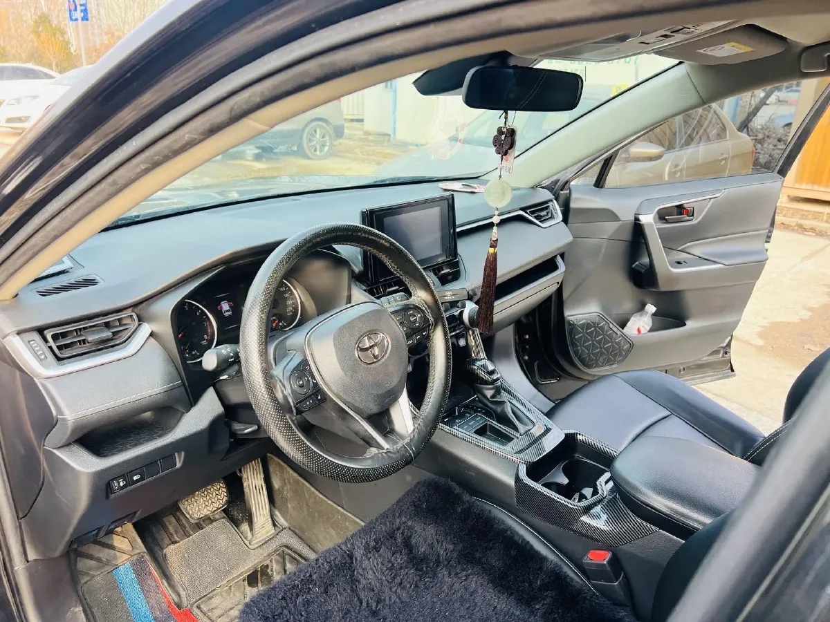 2021 Toyota RAV4 2.0L 171HP L4 CVT,autocango,china used car exporter,china ev exporter,chinese used car exporter,chinese used ev exporter