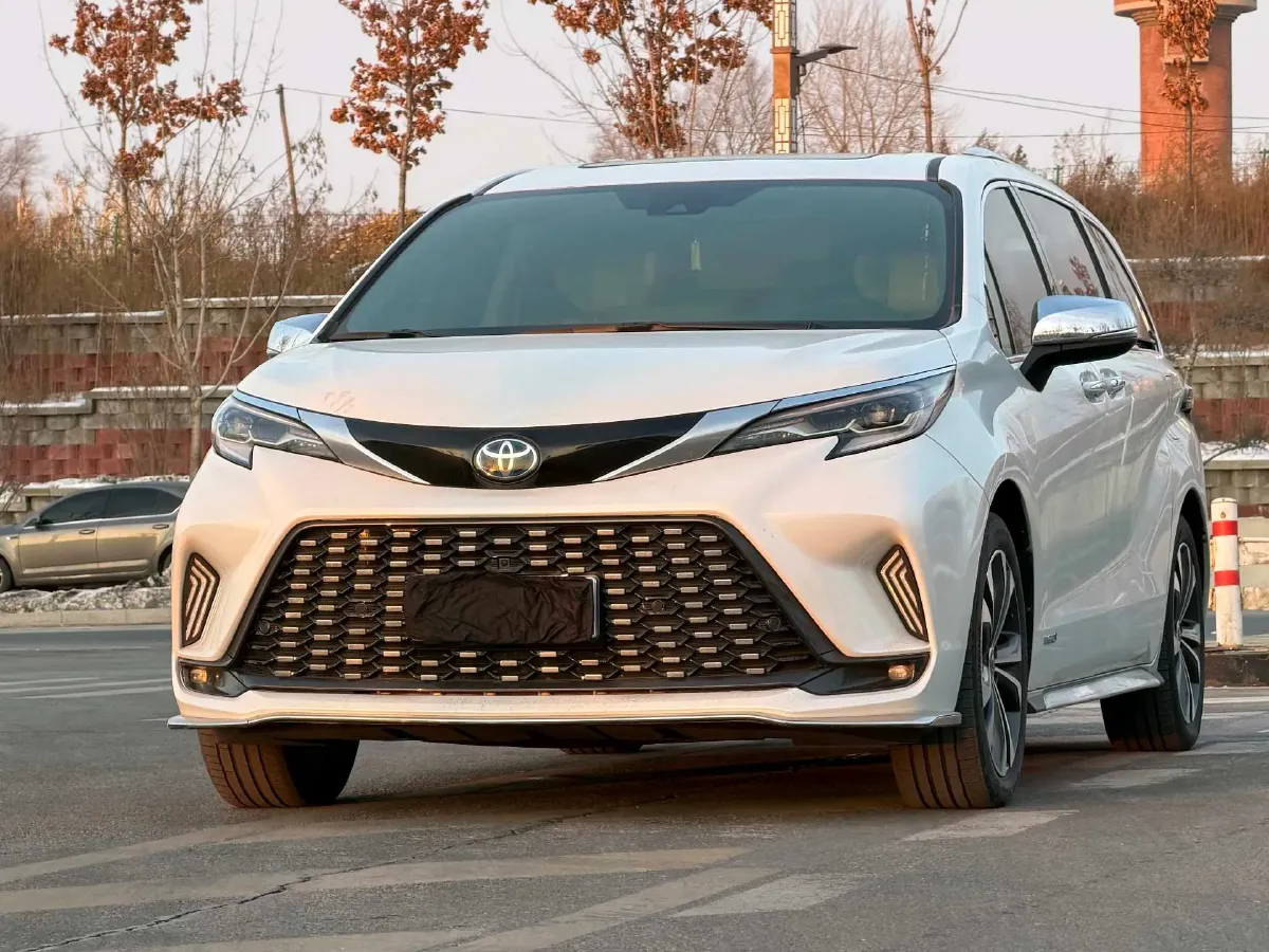 2023 Toyota Granvia 2.5L 189HP L4 E-CVT Hybrid,autocango,china used car exporter,china ev exporter,chinese used car exporter,chinese used ev exporter