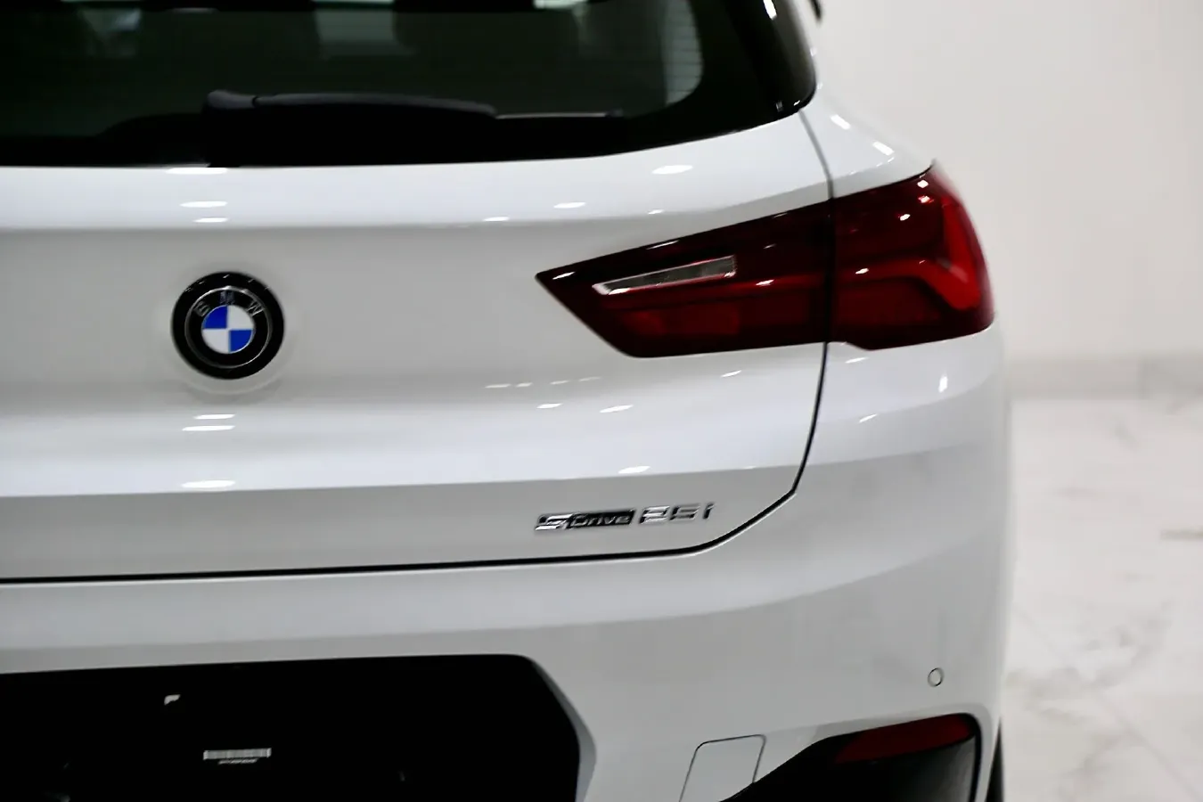 2023 BMW X2 2.0T 178HP L4 7DCT,autocango,china used car exporter,china ev exporter,chinese used car exporter,chinese used ev exporter