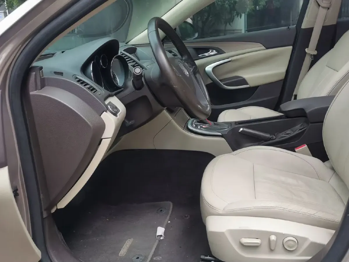 2010 Buick Regal 2.0L 147HP L4 6AT,autocango,china used car exporter,china ev exporter,chinese used car exporter,chinese used ev exporter