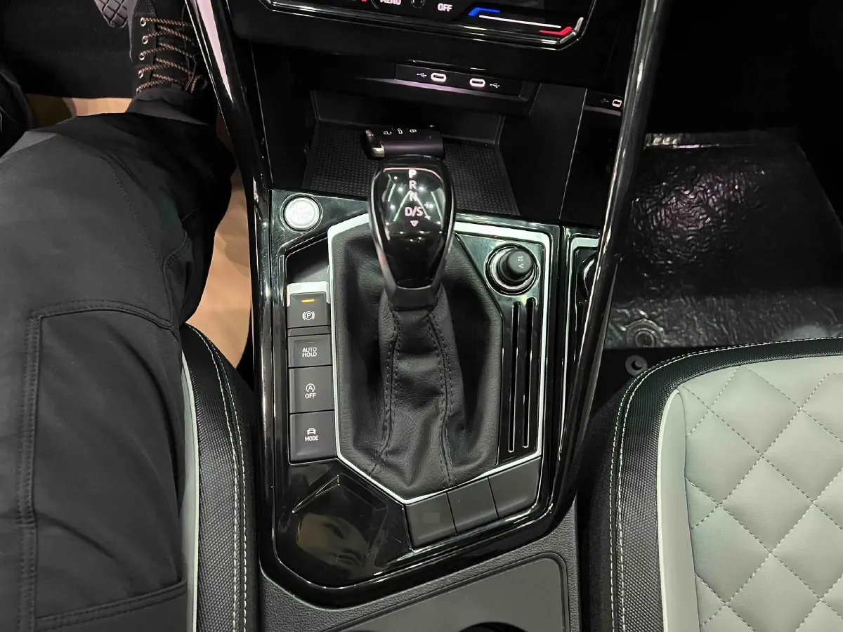 2023 Volkswagen Tayron 1.4T 150HP L4 7DCT,autocango,china used car exporter,china ev exporter,chinese used car exporter,chinese used ev exporter