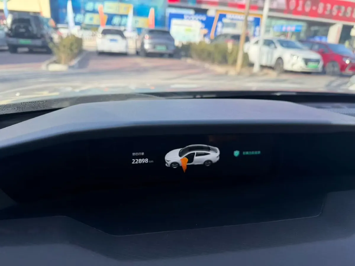 2024 ChangAn UNI-V 2.0T 233HP L4 8AT,autocango,china used car exporter,china ev exporter,chinese used car exporter,chinese used ev exporter