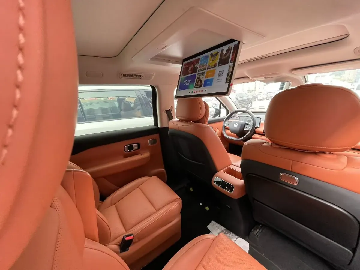 2024 Leapmotor C16 1.5L 95HP L4 REEV 28.4KWH,autocango,china used car exporter,china ev exporter,chinese used car exporter,chinese used ev exporter