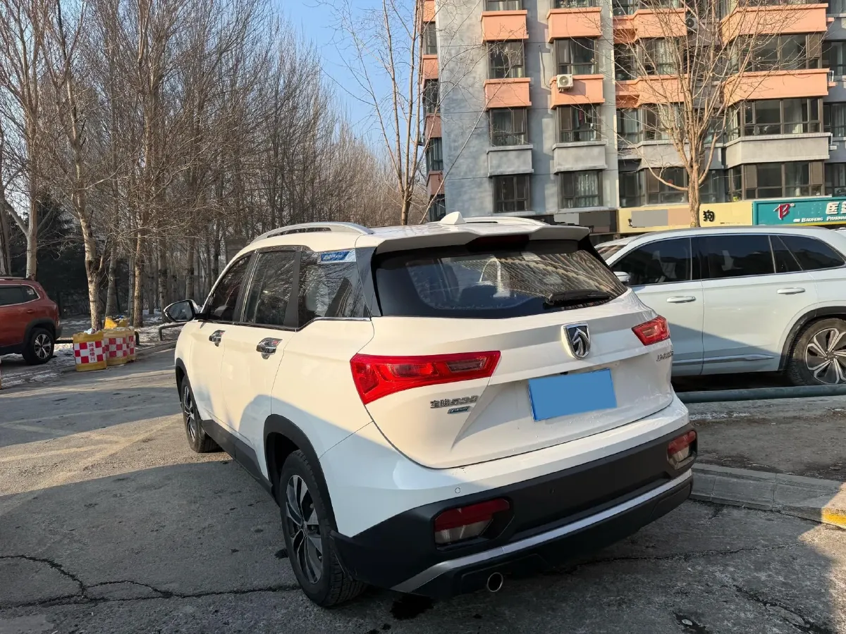 2019 BaoJun 730 1.5T 147HP L4 CVT,autocango,china used car exporter,china ev exporter,chinese used car exporter,chinese used ev exporter