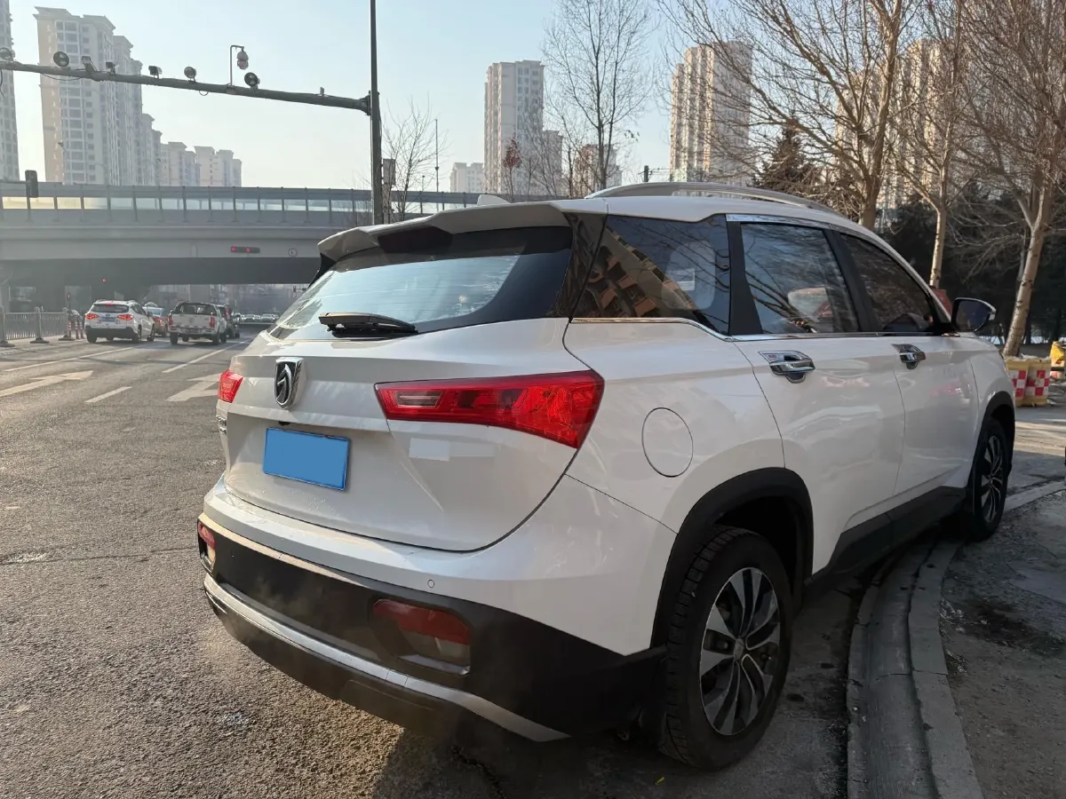 2019 BaoJun 730 1.5T 147HP L4 CVT,autocango,china used car exporter,china ev exporter,chinese used car exporter,chinese used ev exporter