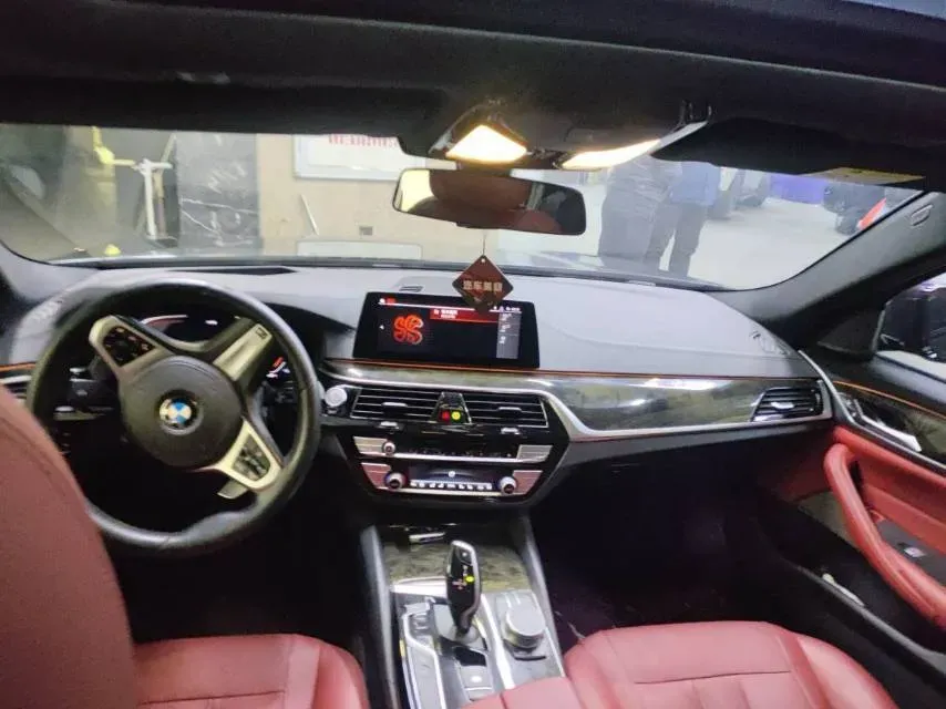 2020 BMW 5 Series 2.0T 252HP L4 8AT,autocango,china used car exporter,china ev exporter,chinese used car exporter,chinese used ev exporter