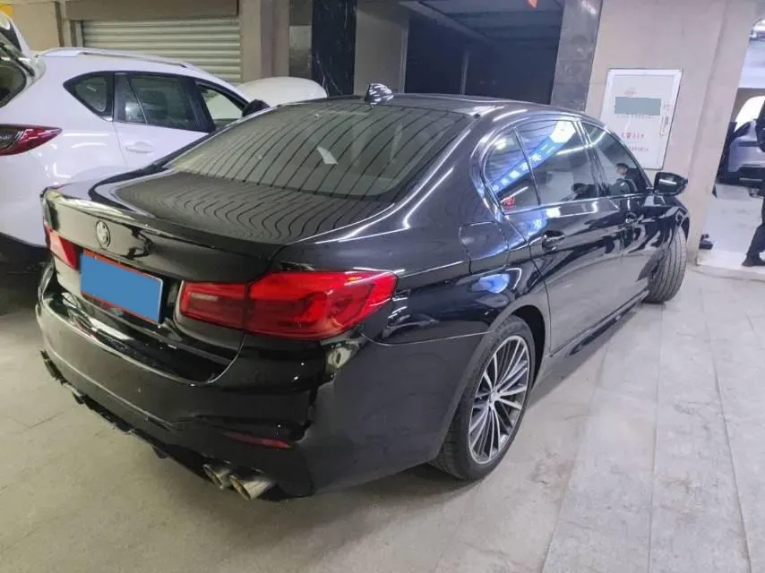 2020 BMW 5 Series 2.0T 252HP L4 8AT,autocango,china used car exporter,china ev exporter,chinese used car exporter,chinese used ev exporter
