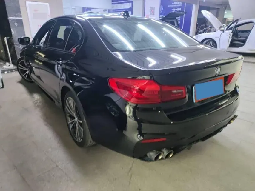 2020 BMW 5 Series 2.0T 252HP L4 8AT,autocango,china used car exporter,china ev exporter,chinese used car exporter,chinese used ev exporter
