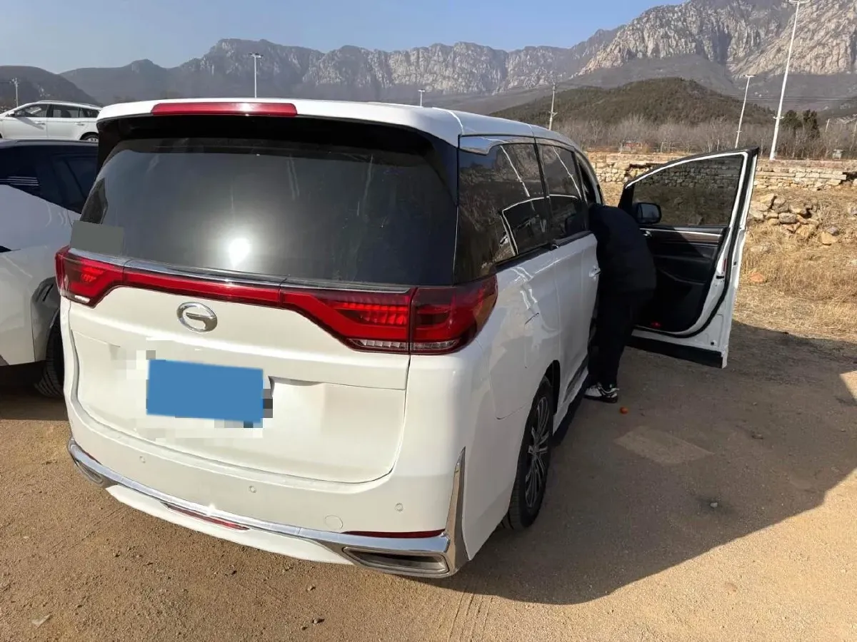 2021 GAC Trumpchi M8 2.0T 252HP L4 8AT,autocango,china used car exporter,china ev exporter,chinese used car exporter,chinese used ev exporter