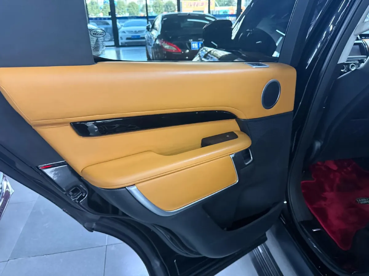 2020 Land Rover Discovery 3.0T 340HP V6 8AT,autocango,china used car exporter,china ev exporter,chinese used car exporter,chinese used ev exporter