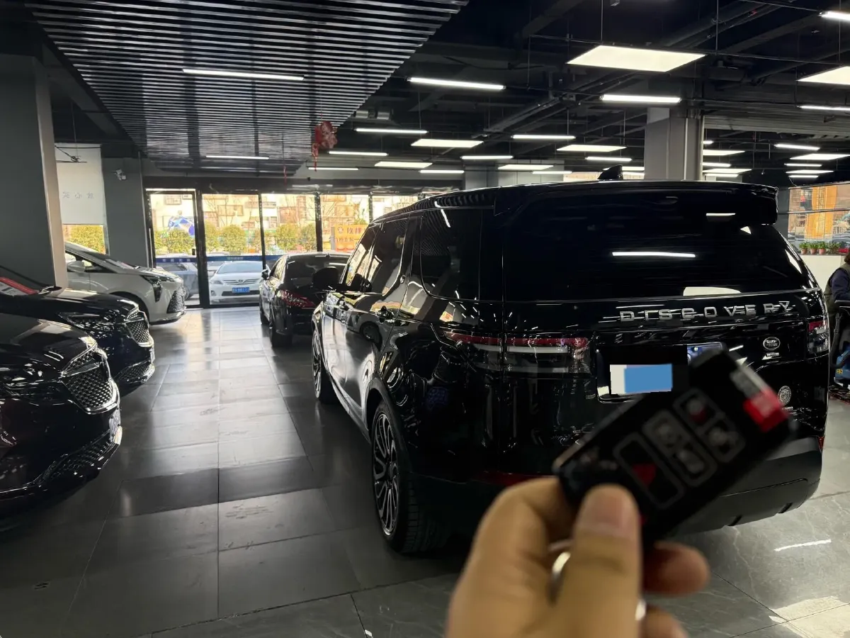 2020 Land Rover Discovery 3.0T 340HP V6 8AT,autocango,china used car exporter,china ev exporter,chinese used car exporter,chinese used ev exporter