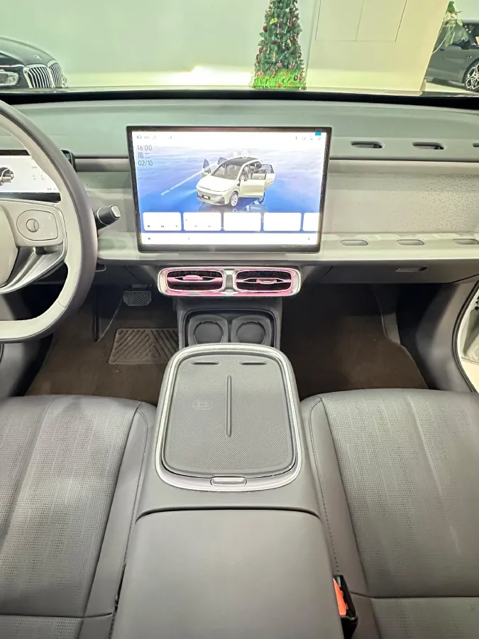 2025 Leapmotor B10 BEV 56.2KWH,autocango,china used car exporter,china ev exporter,chinese used car exporter,chinese used ev exporter