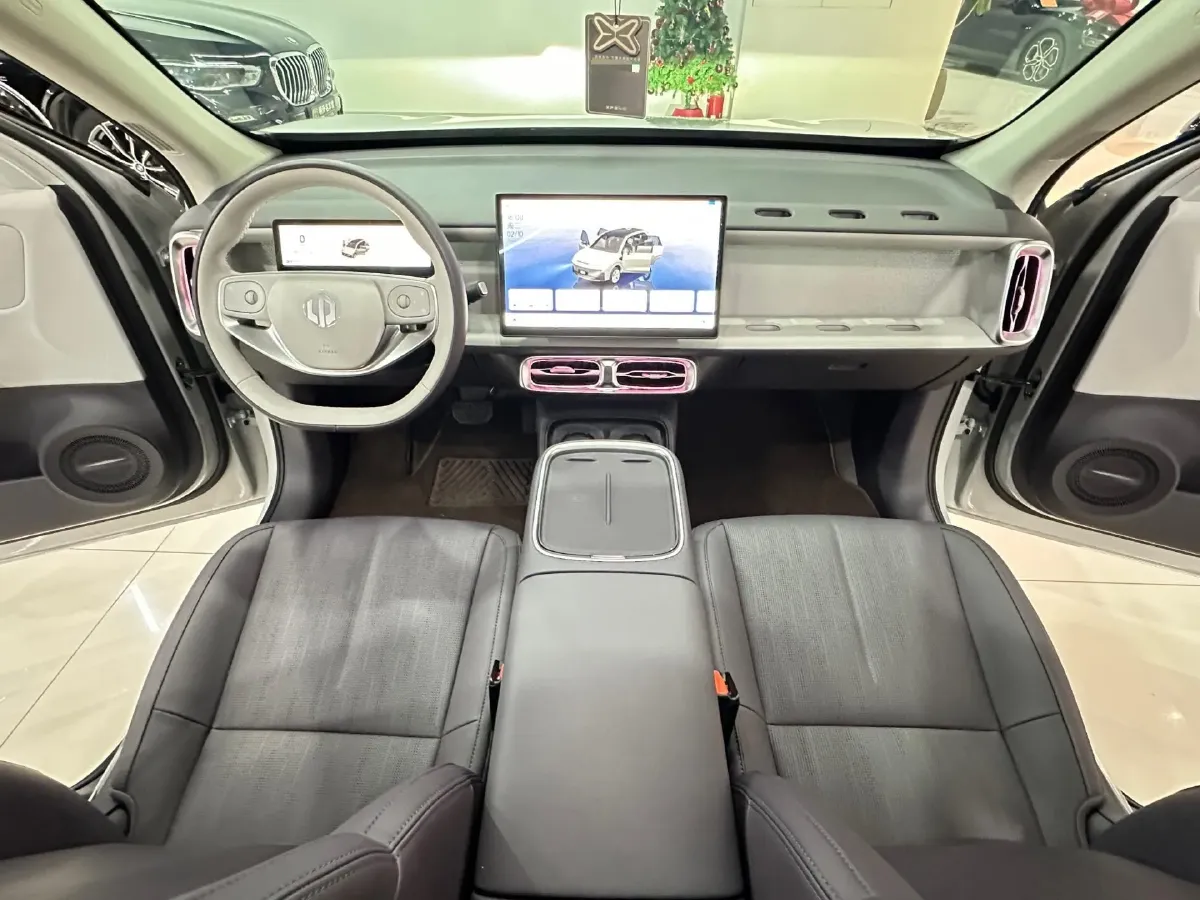 2025 Leapmotor B10 BEV 56.2KWH,autocango,china used car exporter,china ev exporter,chinese used car exporter,chinese used ev exporter