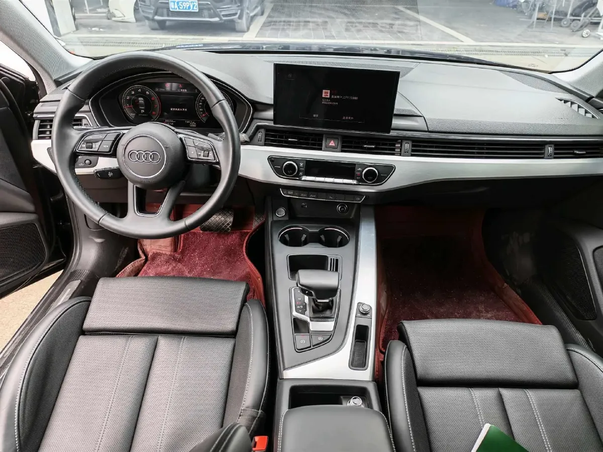 2025 Audi A4L 2.0T 190HP L4 7DCT,autocango,china used car exporter,china ev exporter,chinese used car exporter,chinese used ev exporter