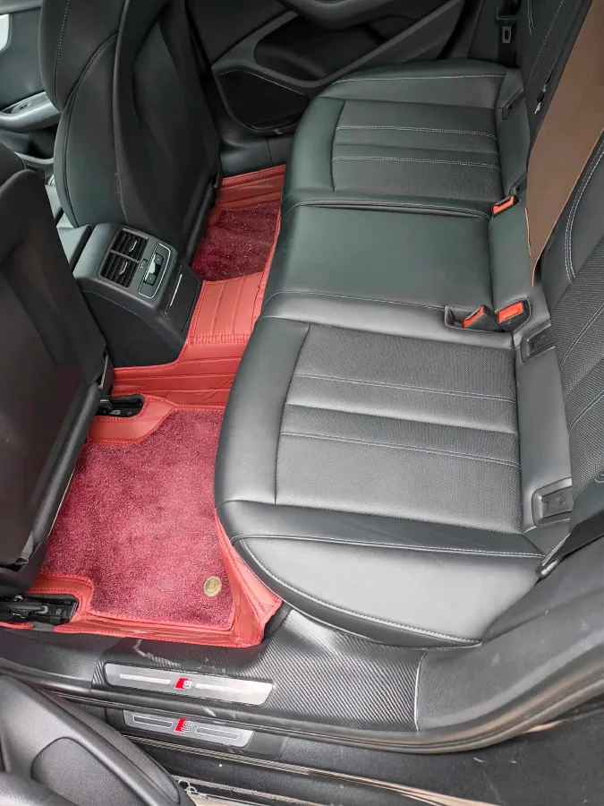 2025 Audi A4L 2.0T 190HP L4 7DCT,autocango,china used car exporter,china ev exporter,chinese used car exporter,chinese used ev exporter