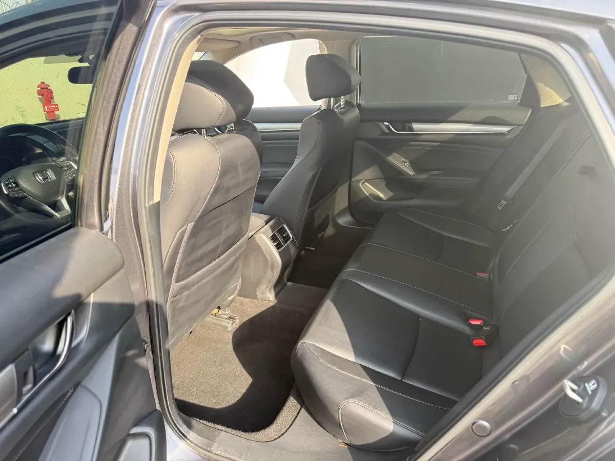 2021 Honda Accord 1.5T 194HP L4 CVT,autocango,china used car exporter,china ev exporter,chinese used car exporter,chinese used ev exporter