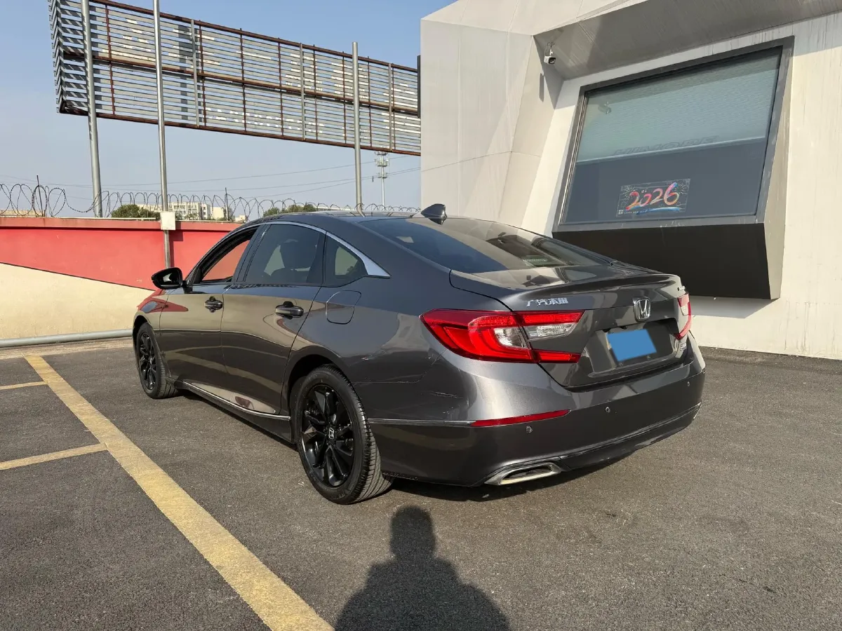 2021 Honda Accord 1.5T 194HP L4 CVT,autocango,china used car exporter,china ev exporter,chinese used car exporter,chinese used ev exporter