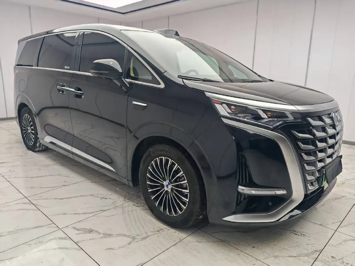2025 Denza D9 1.5T 156HP L4 E-CVT PHEV 40KWH,autocango,china used car exporter,china ev exporter,chinese used car exporter,chinese used ev exporter