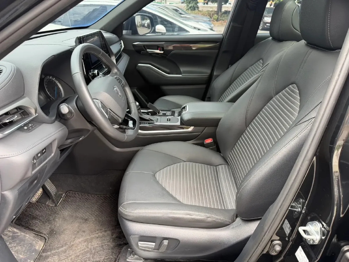 2022 Toyota Crown Kluger 2.5L 192HP L4 E-CVT Hybrid,autocango,china used car exporter,china ev exporter,chinese used car exporter,chinese used ev exporter