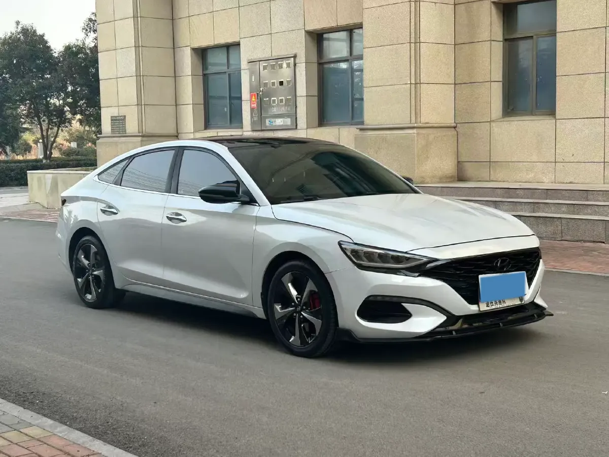 2019 Hyundai La Festa 1.6T 204HP L4 7DCT,autocango,china used car exporter,china ev exporter,chinese used car exporter,chinese used ev exporter