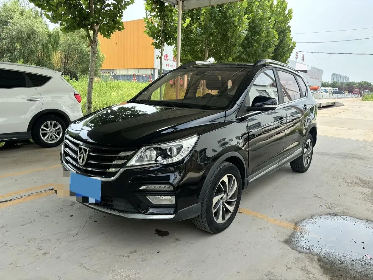 2017 BaoJun 560 1.5T 150HP L4 6DCT
