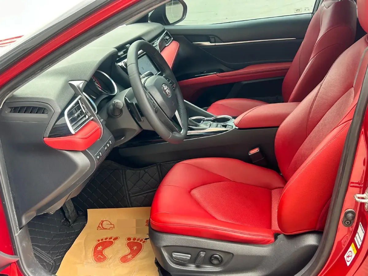 2018 Toyota Camry 2.5L 209HP L4 8AT,autocango,china used car exporter,china ev exporter,chinese used car exporter,chinese used ev exporter