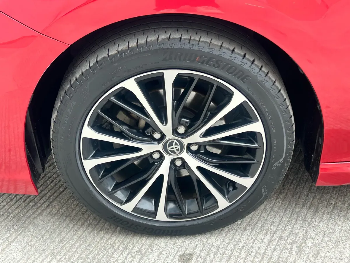 2018 Toyota Camry 2.5L 209HP L4 8AT,autocango,china used car exporter,china ev exporter,chinese used car exporter,chinese used ev exporter